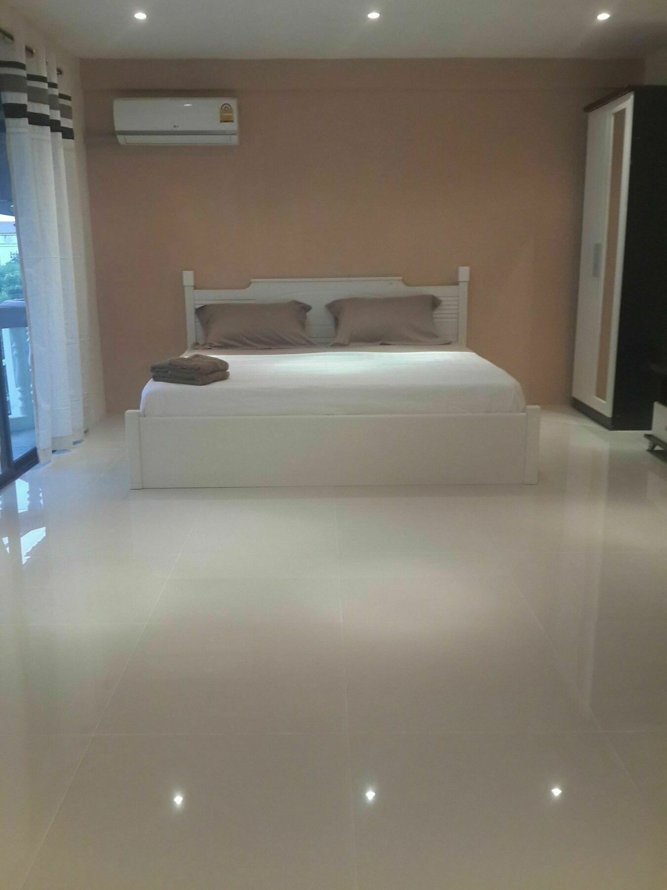 Vanilla Place Pattaya ภายนอก รูปภาพ